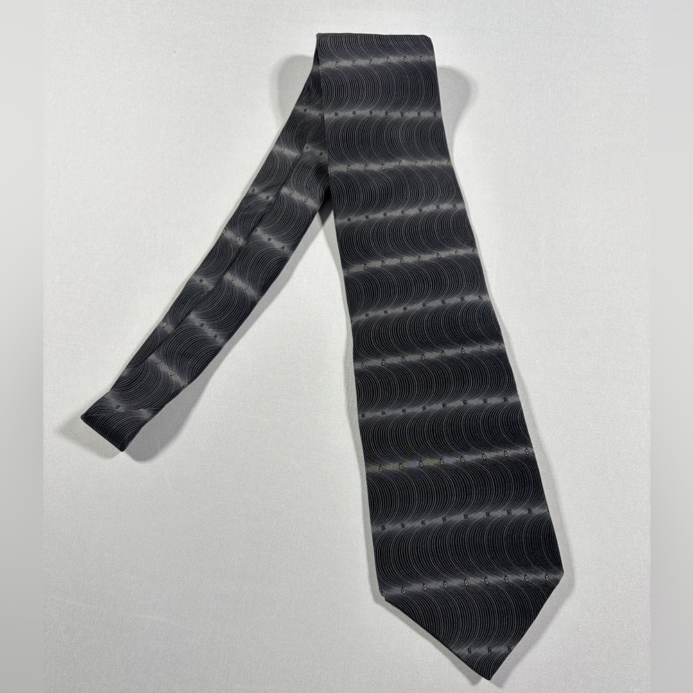 Bill Blass Black Label Men’s Tie​​​​